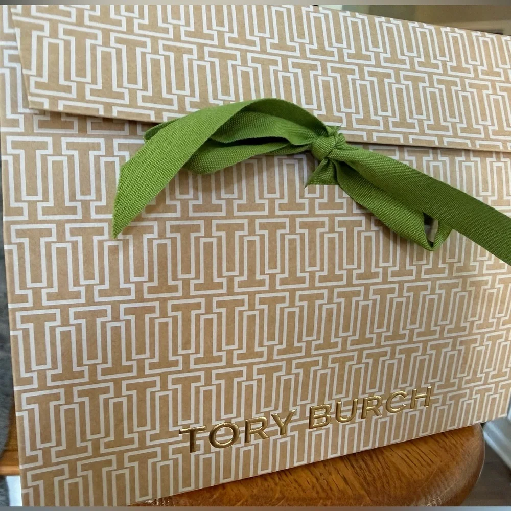 New 2025 season! Tory Burch LARGE gift bag. Newest style tan color, green ribbon